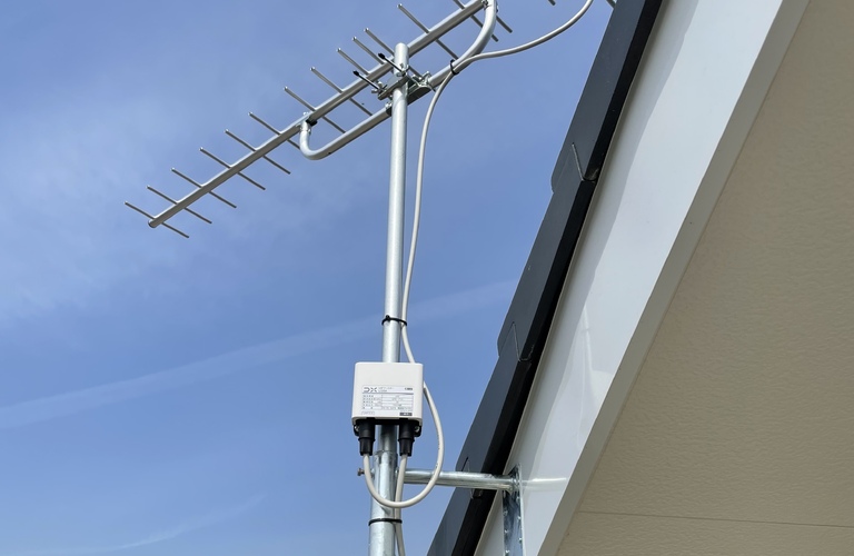 宝塚市で高品質なアンテナの取り付けをご検討なら｜地域密着の電気工事は株式会社山下商事